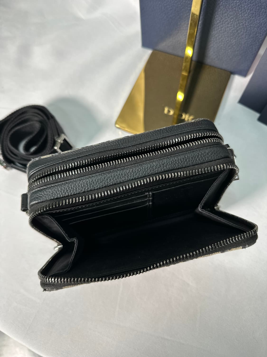 디올 오블리크 메신저 파우치 크로스백 상품이미지7