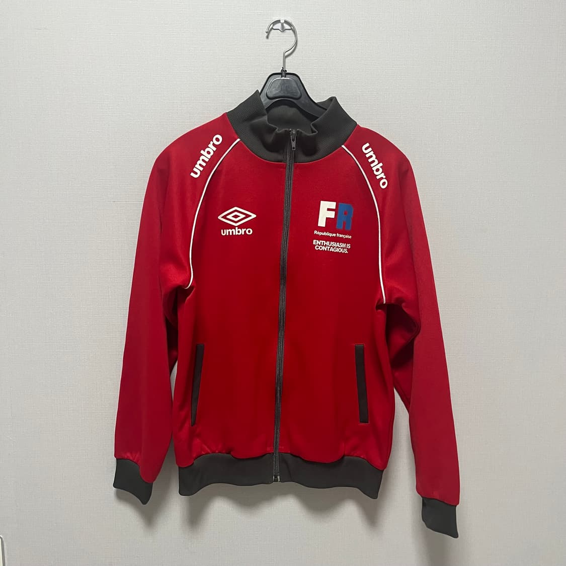 엄브로 트레이닝 져지 레드 / 집업  상품이미지1