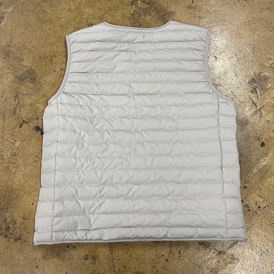 [정품/100] 디스커버리 경량 패딩 조끼 그레이 b14 상품이미지3