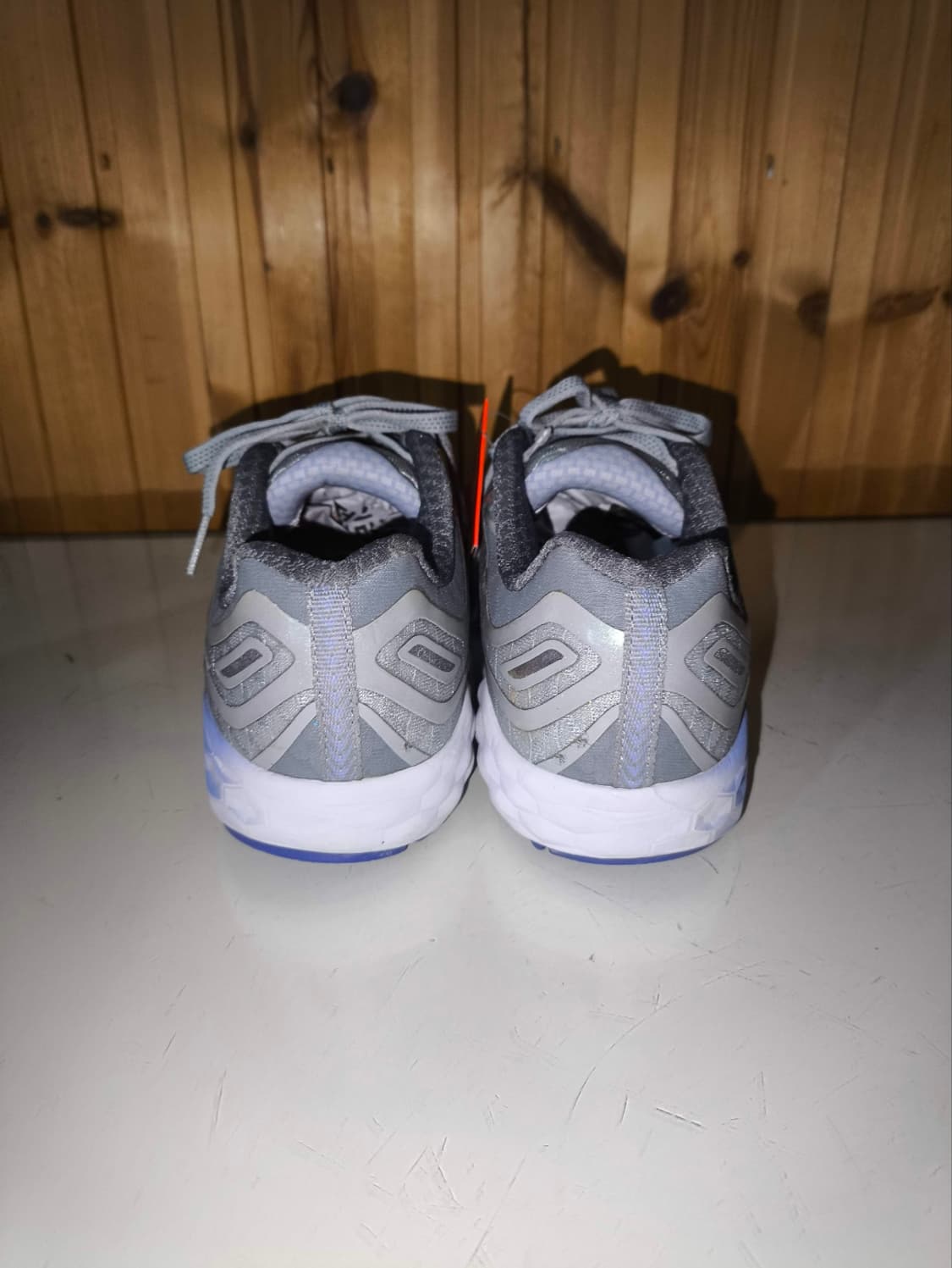 미사용 230mm 뉴발란스 980 프레쉬폼 러닝화 상품이미지8