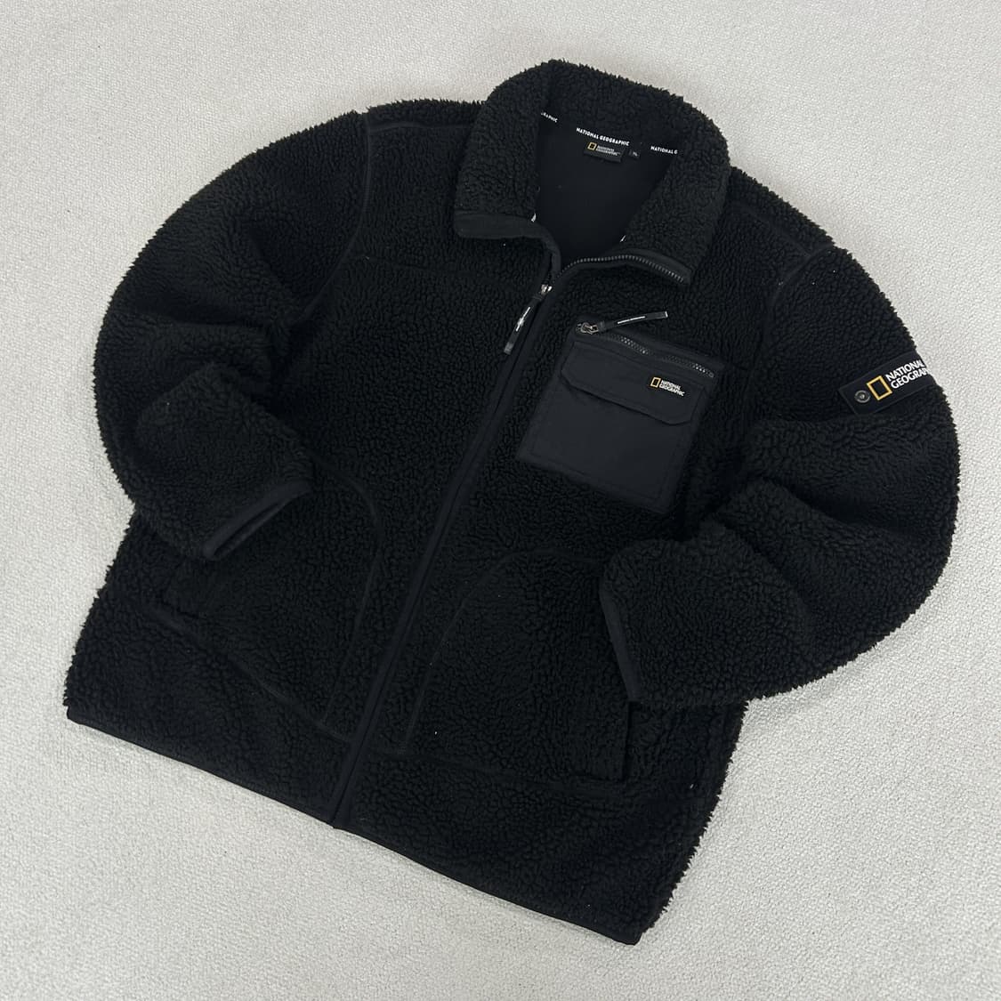 내셔널지오그래픽 검정 플리스 자켓 XL 상품이미지1