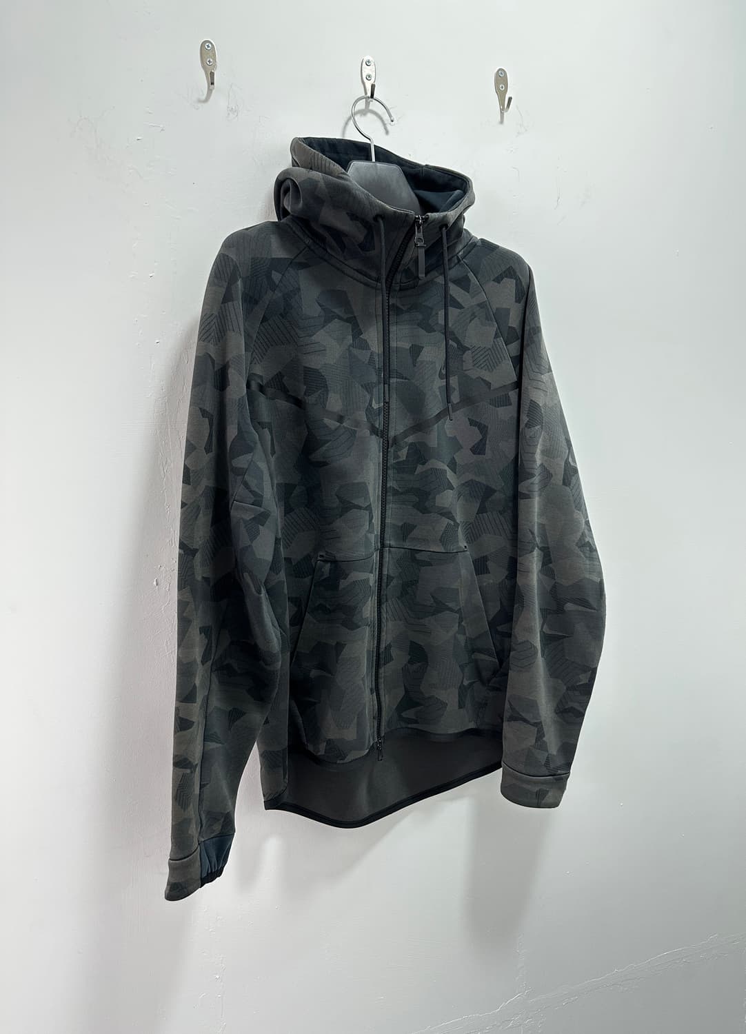 NIKE 카모 테크팩 후드집업 상품이미지3