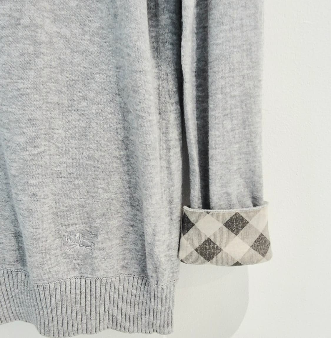 버버리 라운드넥 체크 커프 니트 사이즈1 상품이미지3