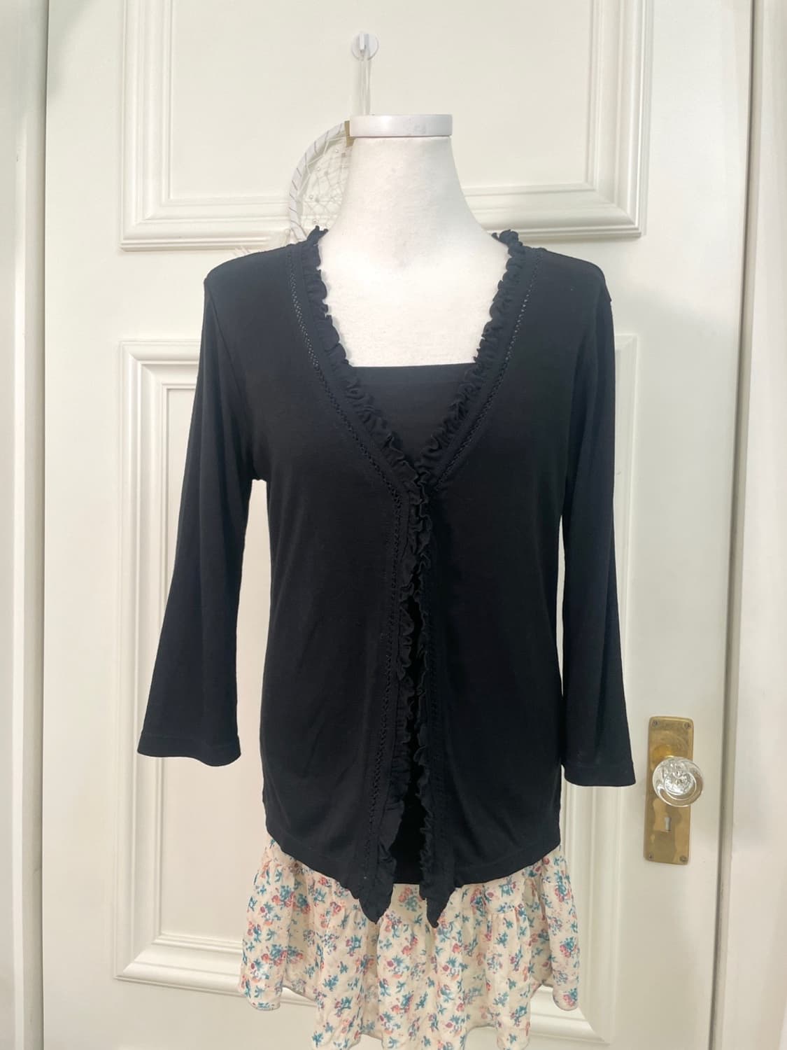 black ruffle point cotton cardigan 상품이미지5