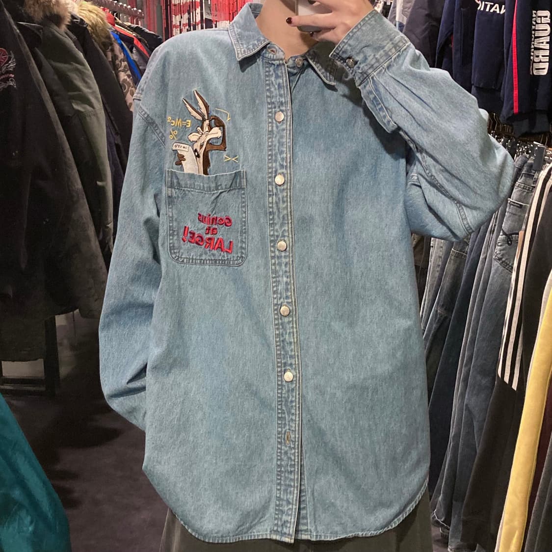 [IM] 90s 워너브로스 루니툰즈 자수 데님 셔츠 상품이미지2