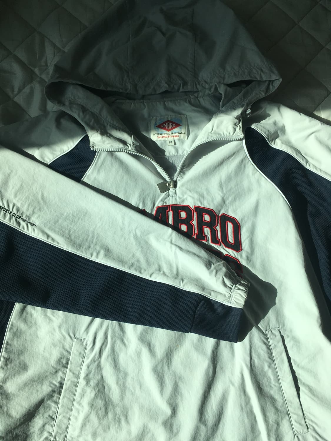 엄브로 엔지니어드 레터링 후드 아노락 상품이미지4