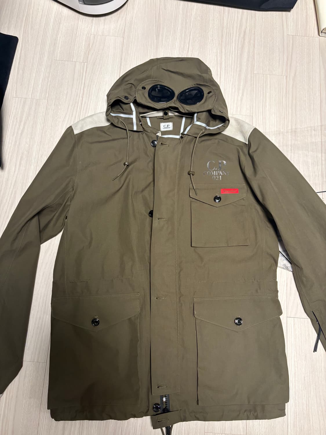 CP컴퍼니 벤타일 고글 라밀라 자켓 50사이즈 상품이미지3