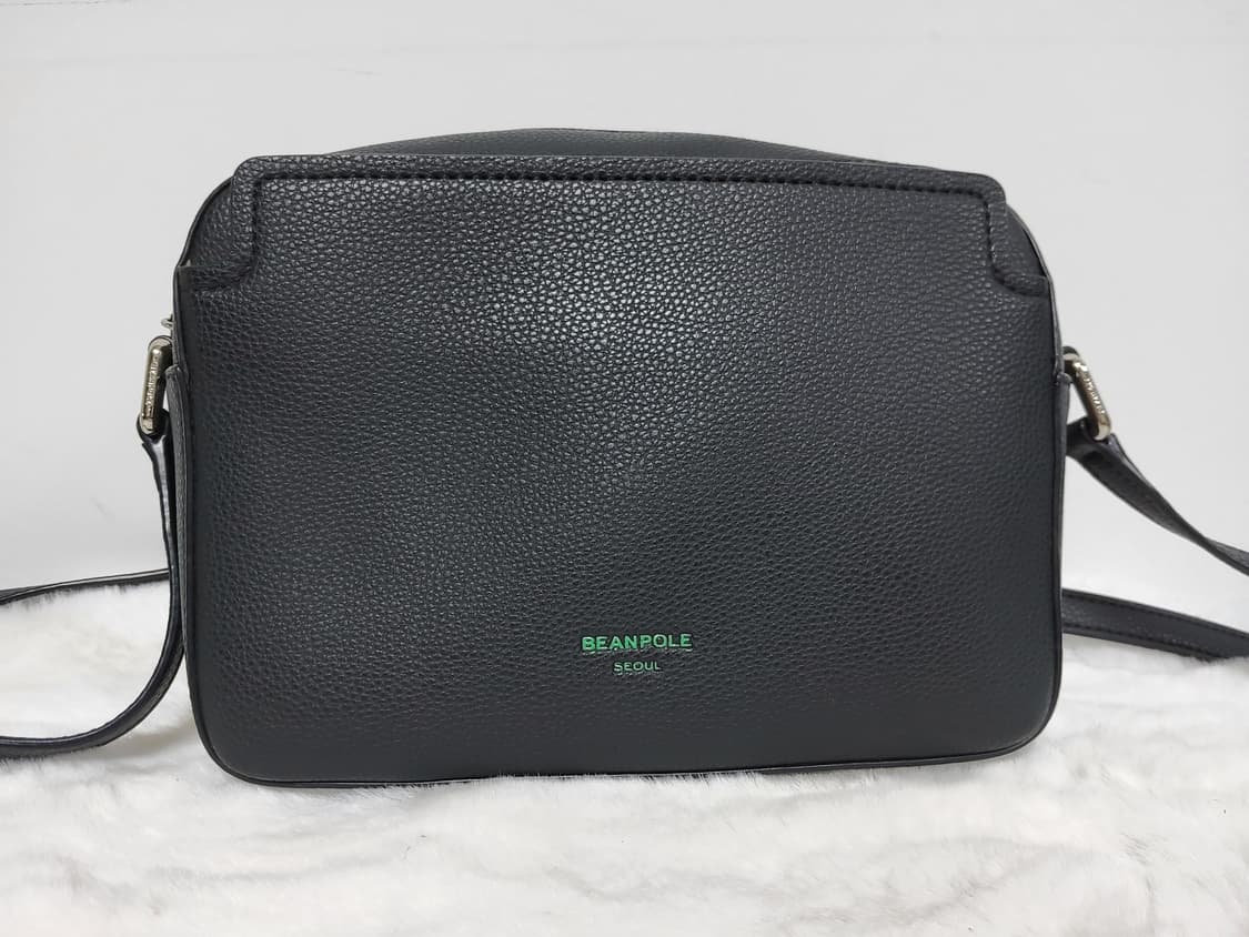 빈폴 블랙 크로스백 상품이미지1