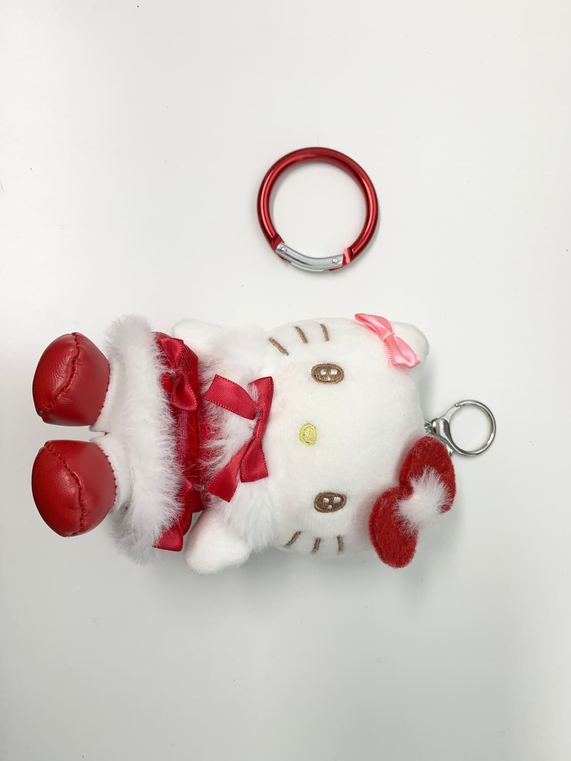 헬로키티 홀리데이 쿠지 4등상 헬로키티키링 한정판 상품이미지2