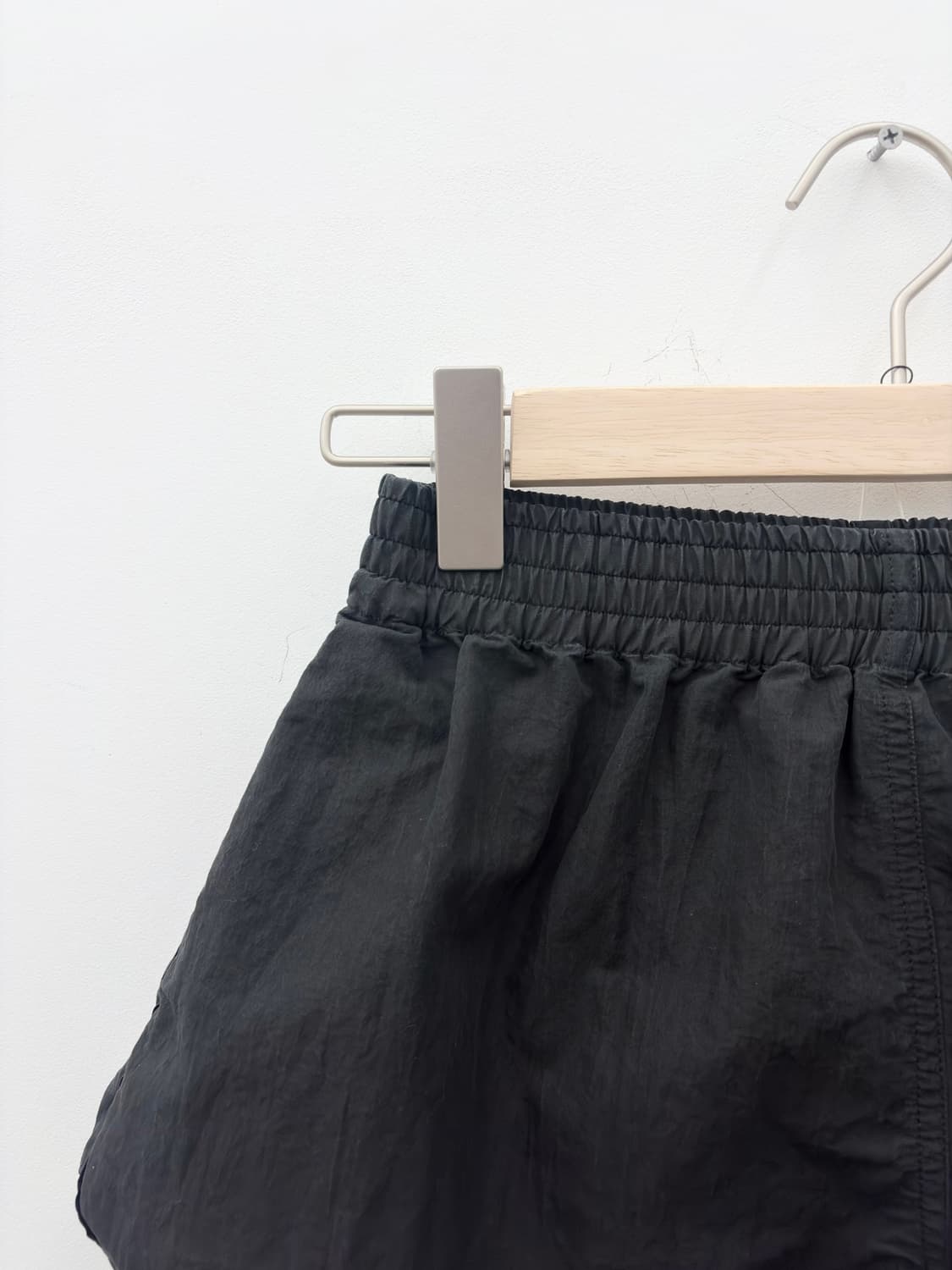 BLACK LOGO SHORTS 상품이미지2