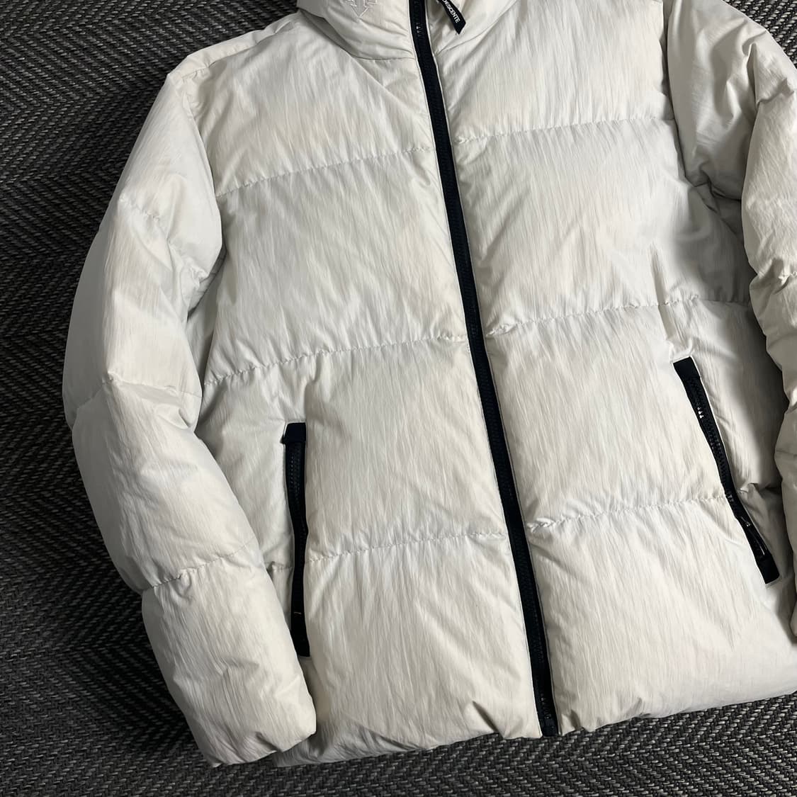 데상트 패치로고 다운 푸퍼 패딩o 3614 상품이미지3