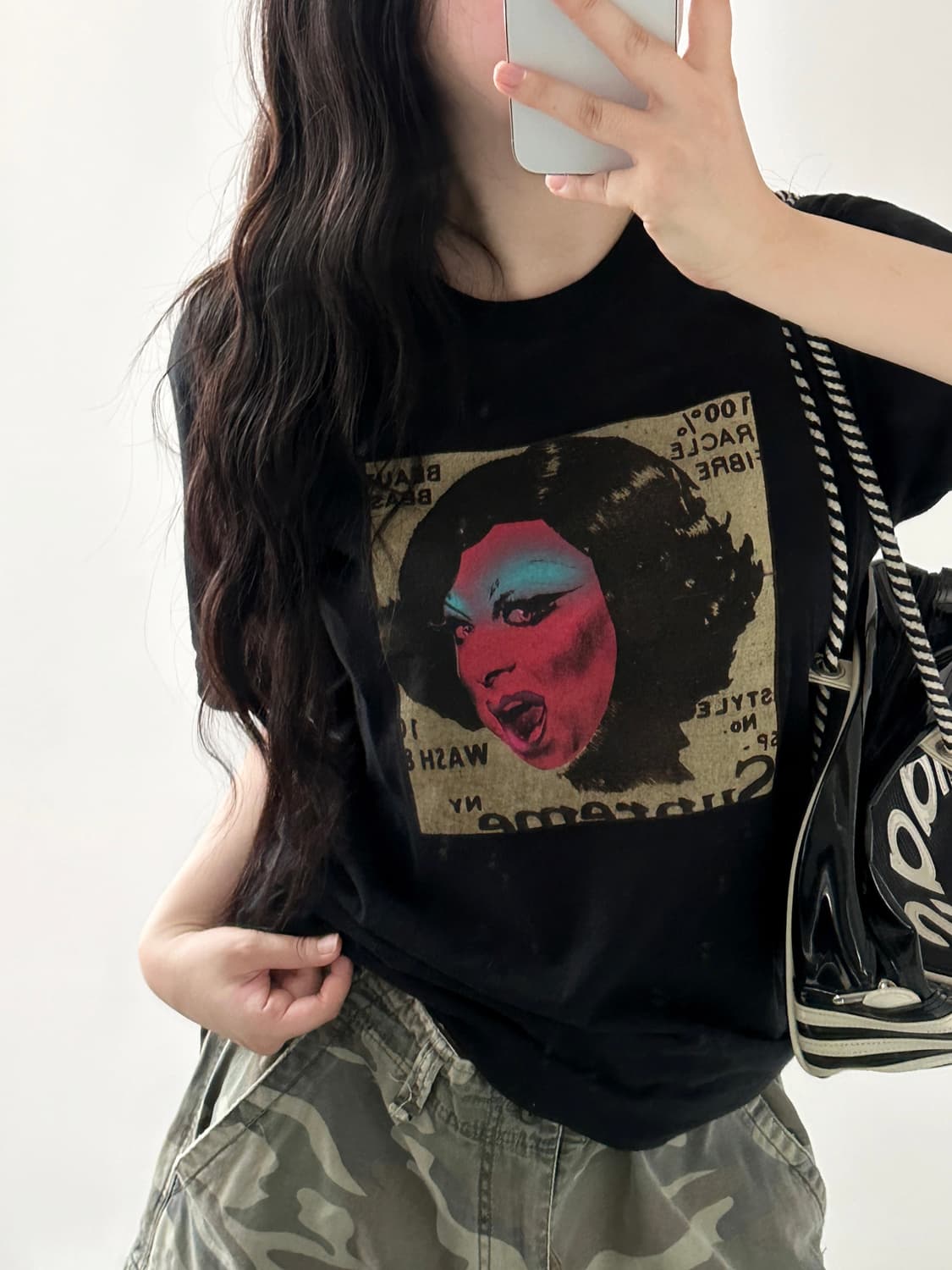 슈프림 썸 걸스 블랙 반팔티  상품이미지2