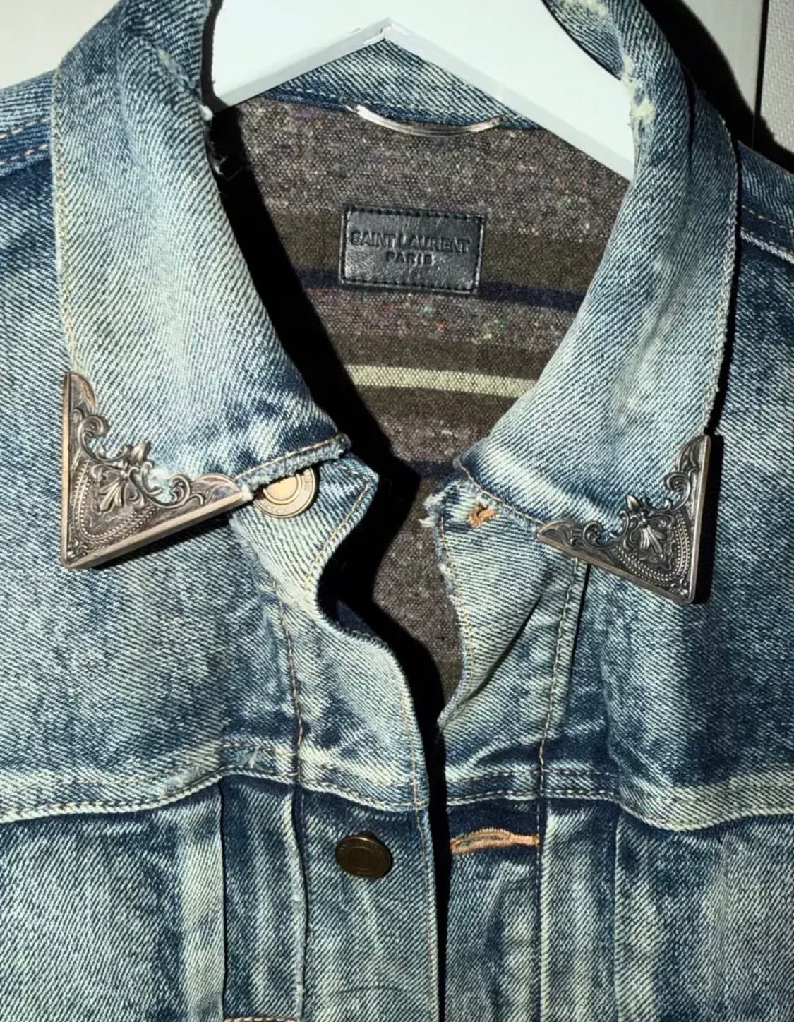 생로랑 70s 디스트로이드 데님 자켓  상품이미지2