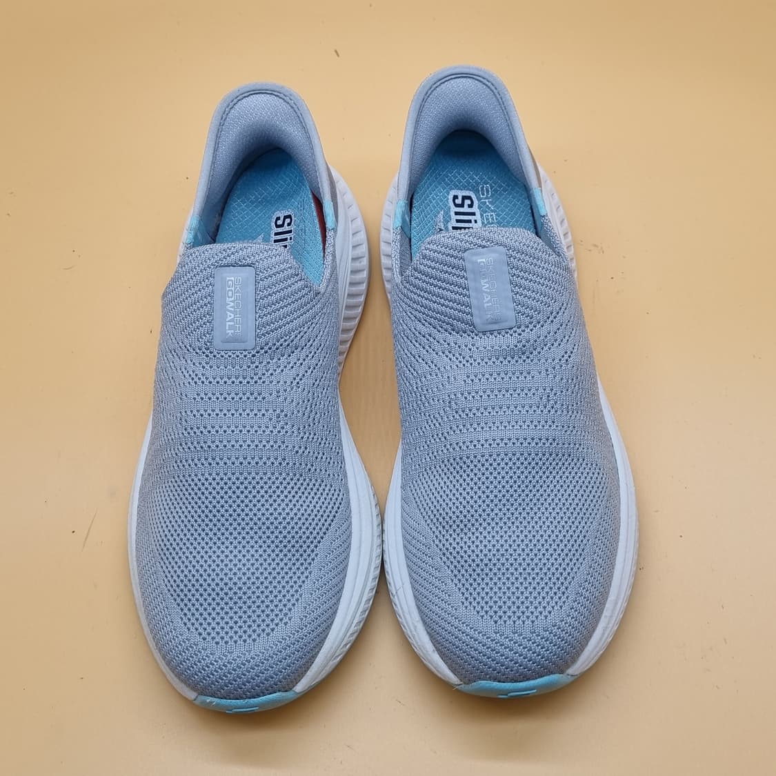 스케쳐스고워크 맥스쿠셔닝 아치핏 슬립온235. 상품이미지2