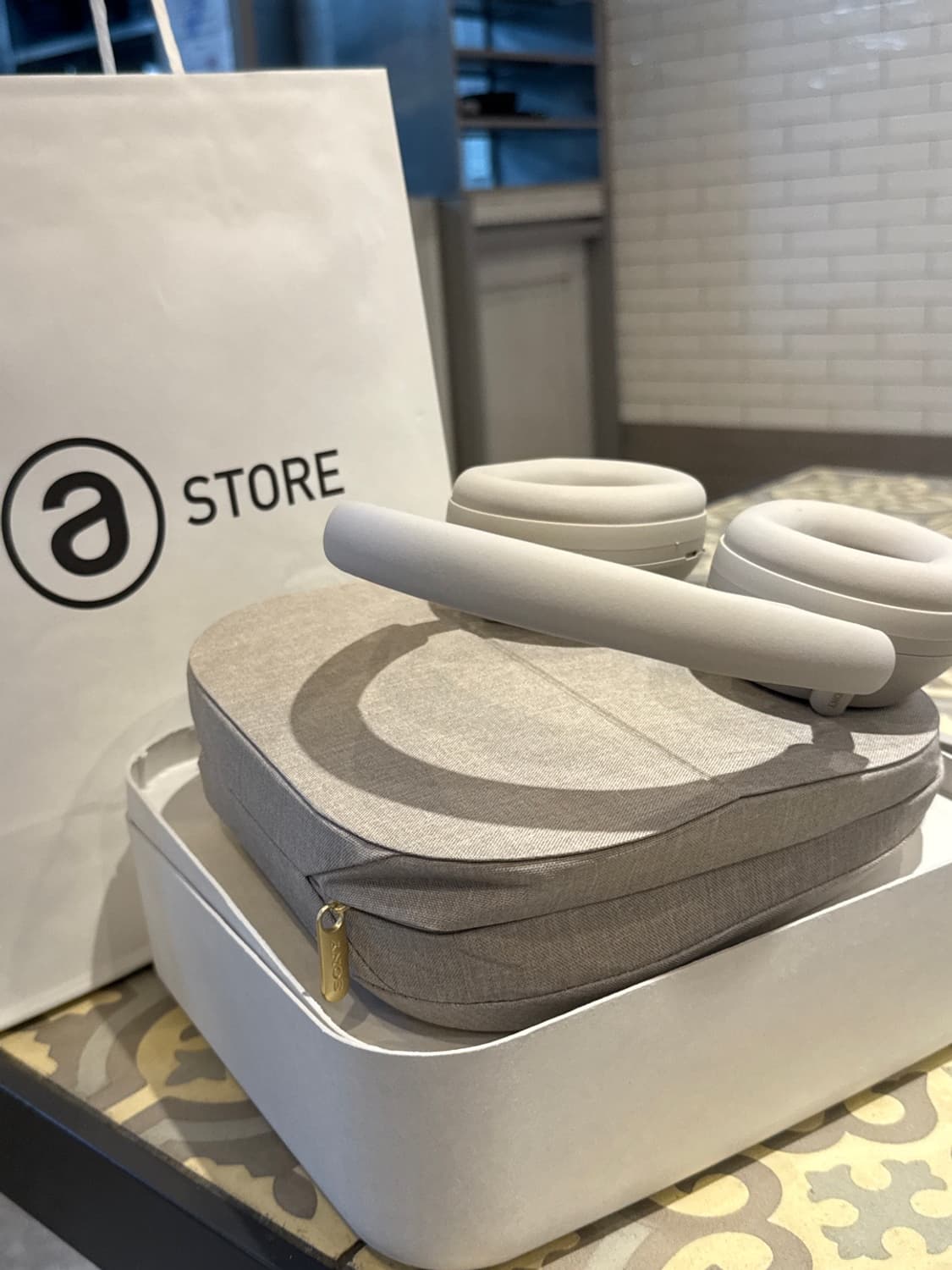 Sony WH-1000XM5 팝니다! 상품이미지1