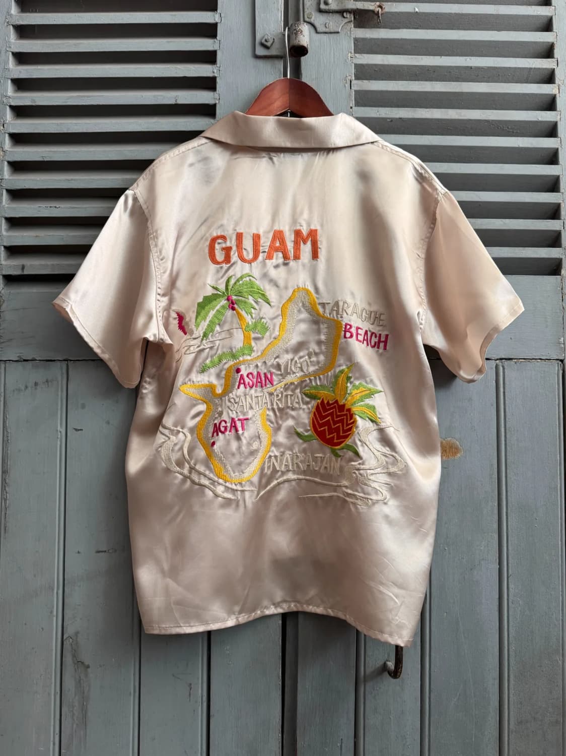 [M]Makapuu Guam 스티치 실크 폴리 수베니어 셔츠 상품이미지1