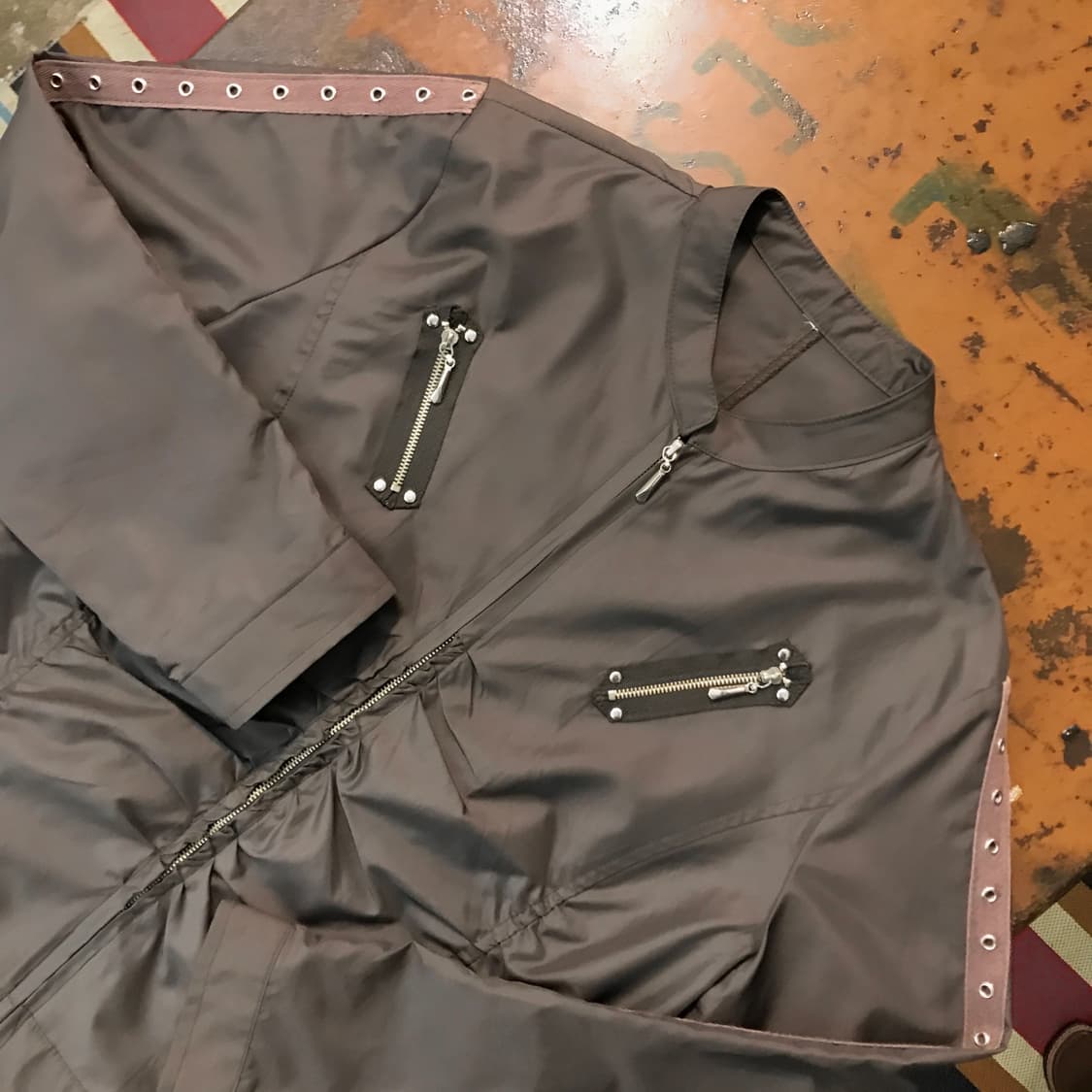 VTG 빈티지 브라운 지퍼 펀칭 디테일 셔링 자켓 여성 55 사이즈  상품이미지2