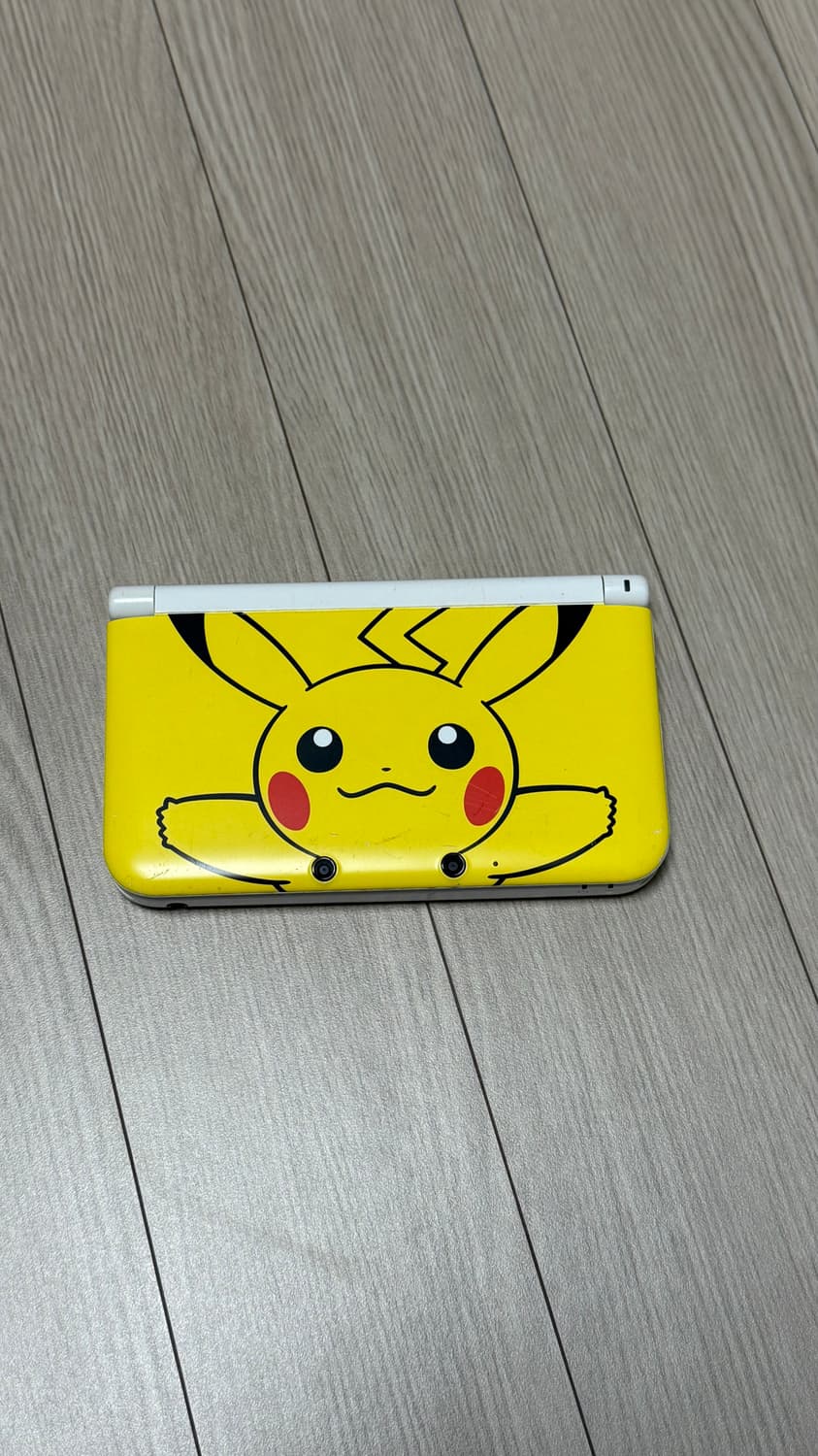 닌텐도 3ds 피카츄 상품이미지1