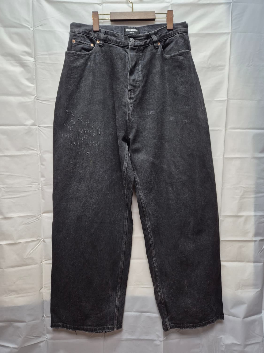 발렌시아가 배기 코티드 흑청바지 상품이미지1