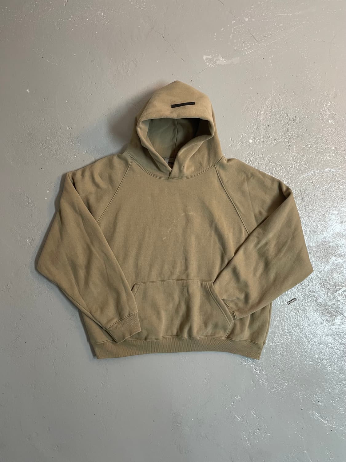 에센셜 후드티  상품이미지1