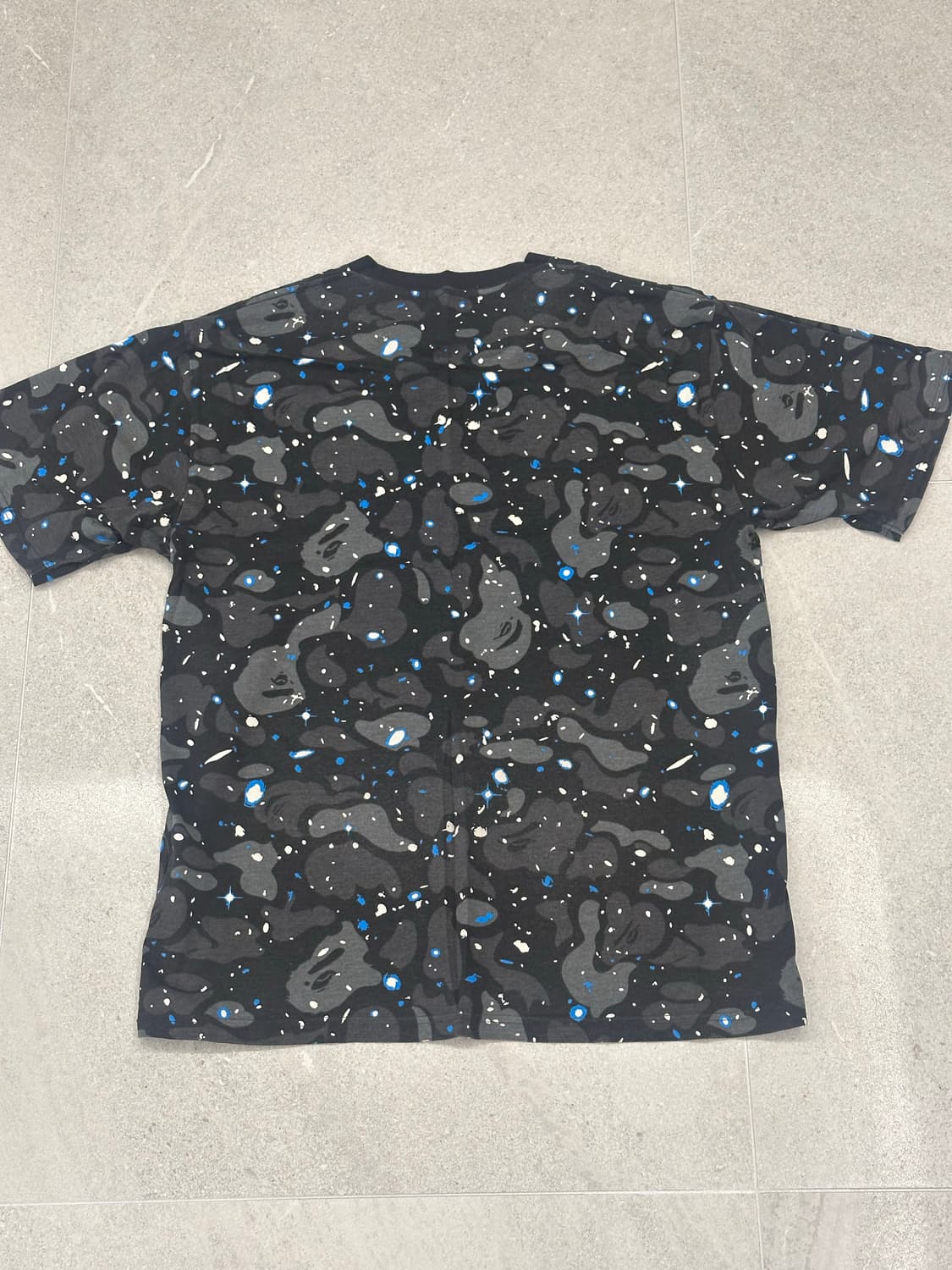 (XL) 베이프 스페이스 카모 티셔츠 상품이미지3