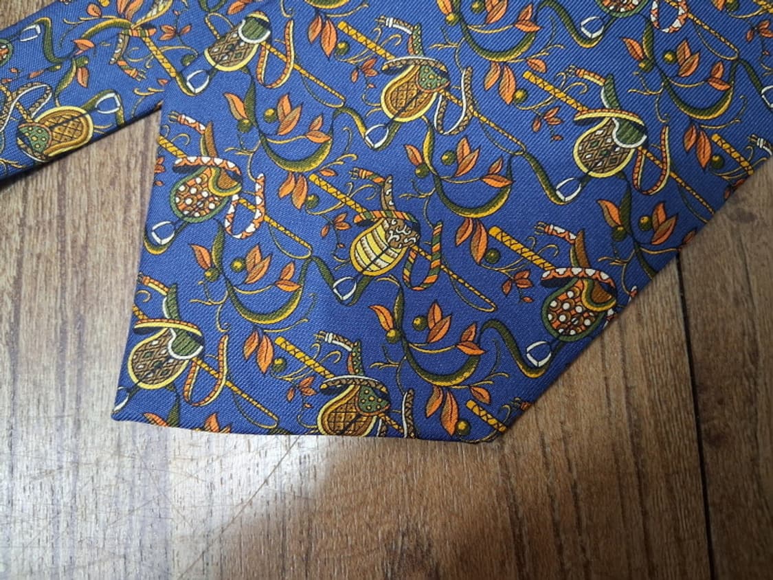 일본수입 살바토레 페라가모넥타이 칼라감배색 패턴 뛰어난  9.7 상품이미지2