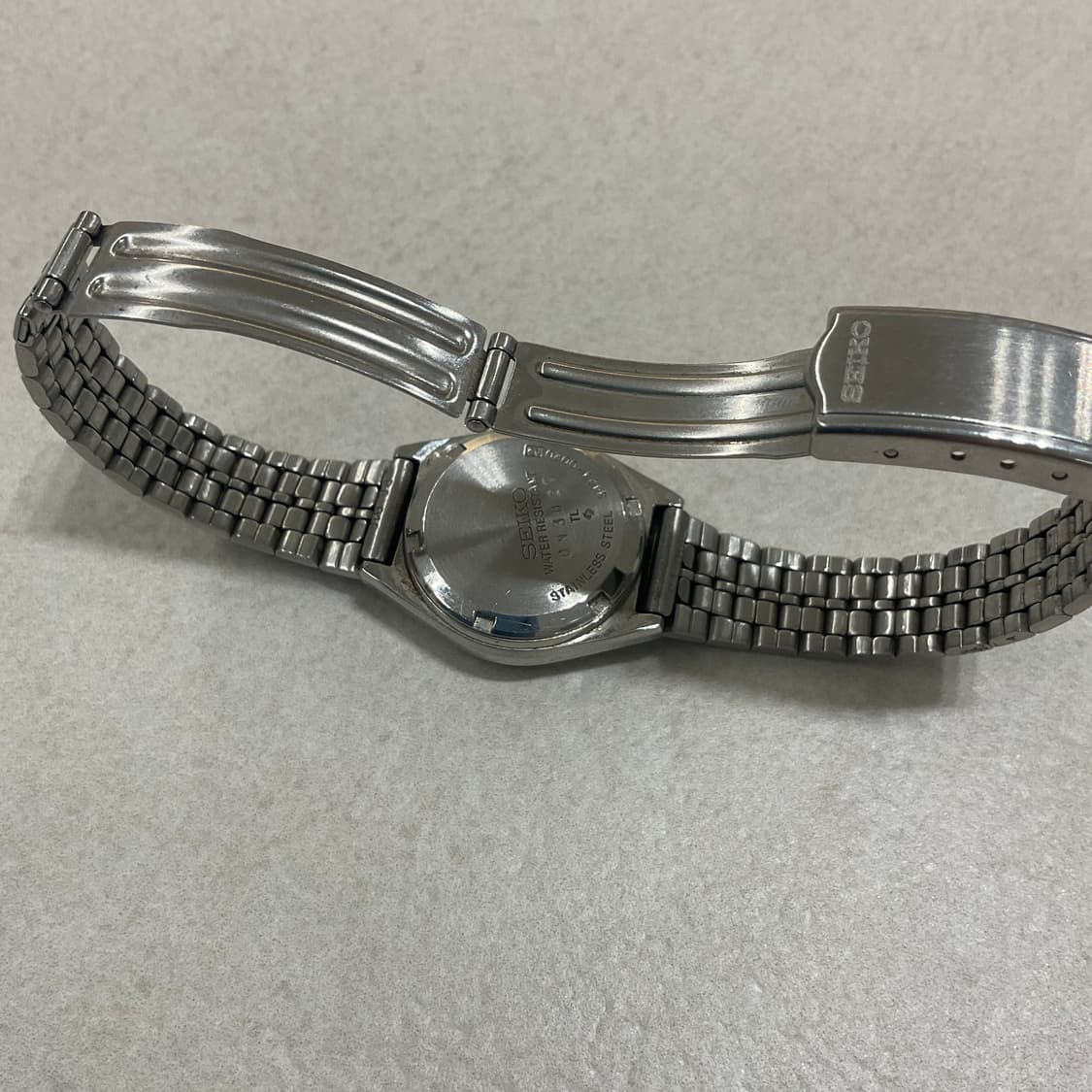 80)Seiko quartz woman green 상품이미지3