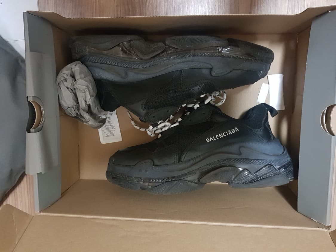 발렌시아가 트리플s 더티블랙 41e 상품이미지2