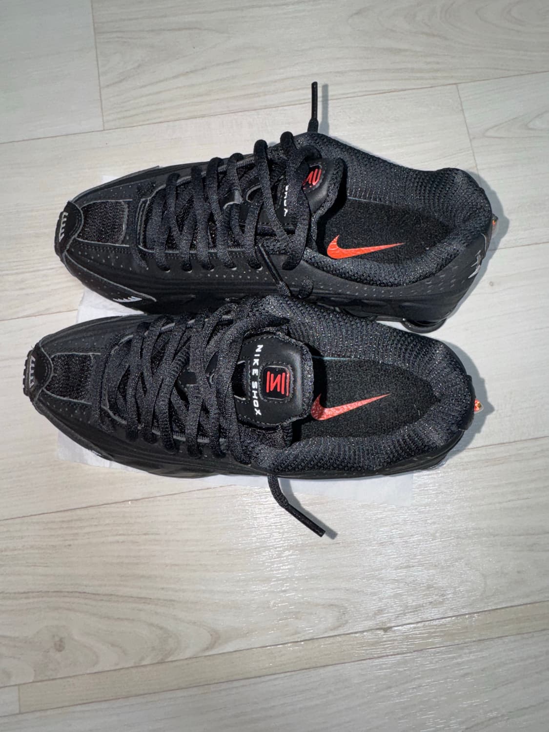 나이키 샥스 R4 블랙 운동화 230 상품이미지5