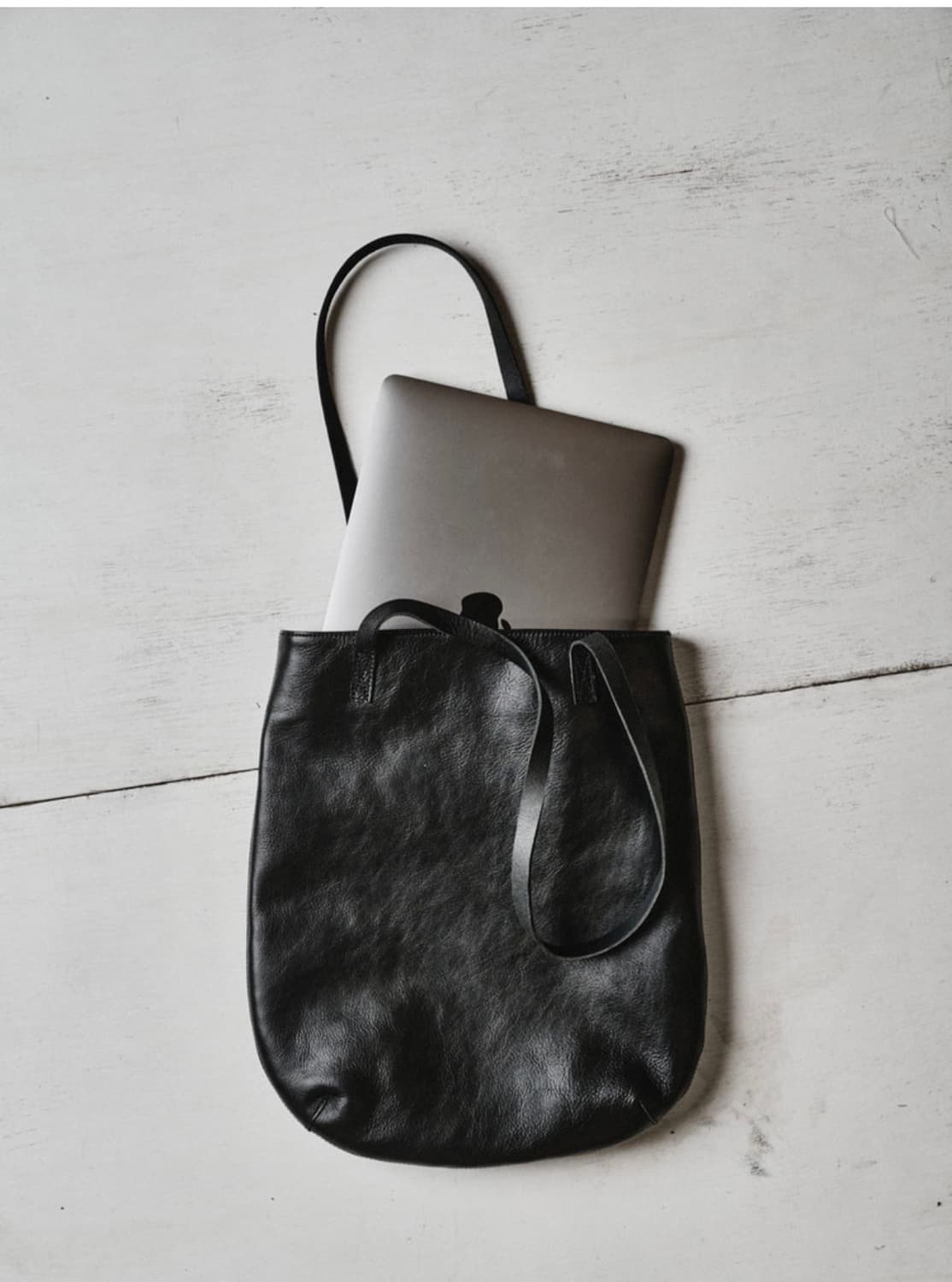 모노프리베 Textured Leather Tote 새상품 상품이미지1