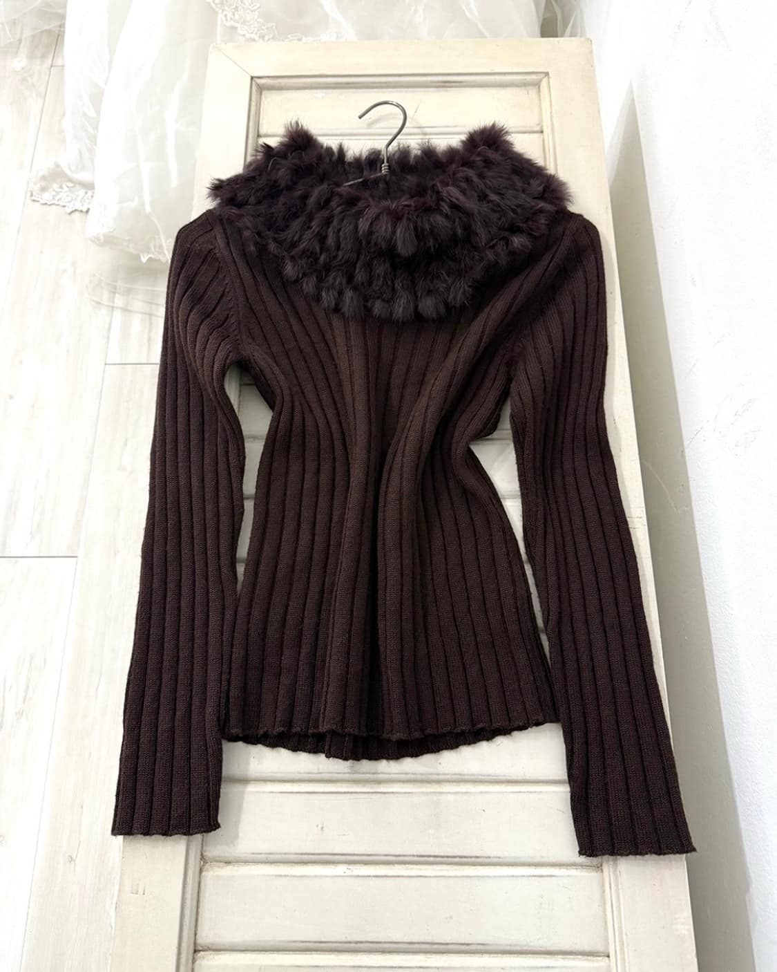 Deep Brown Rabbit Fur–Trim Knit 상품이미지1