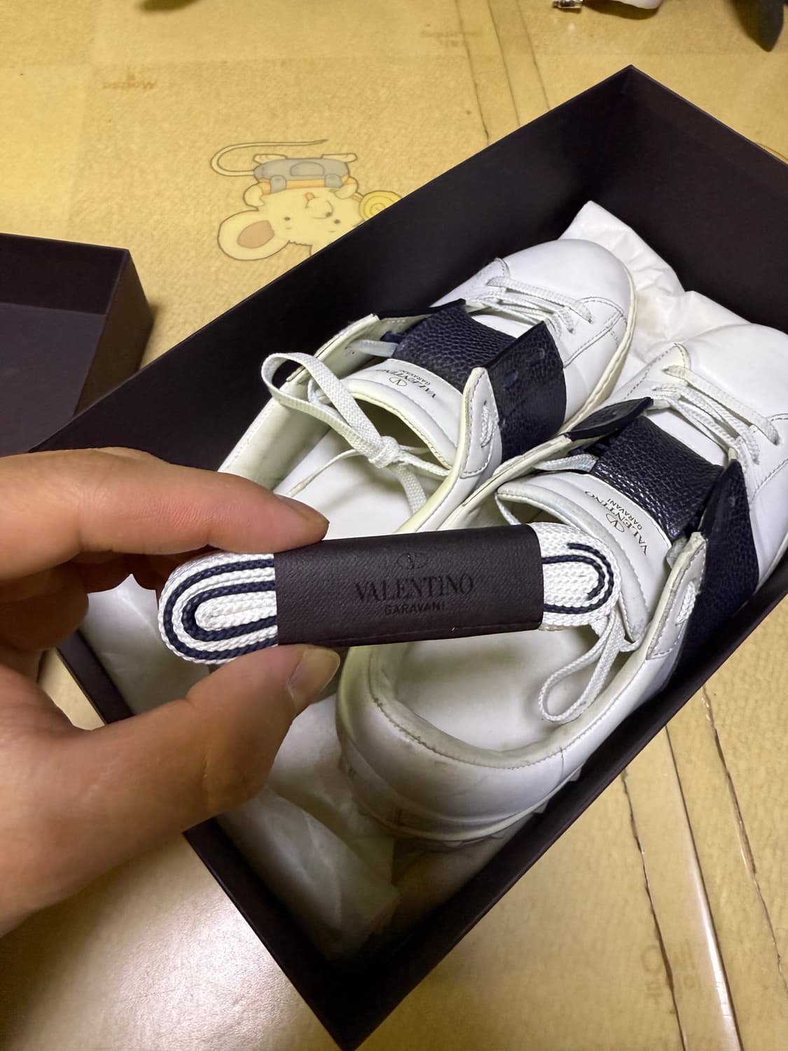 안냐세요 발렌티노 락스터드 41사이즈 판매합니다!!(진짜 이쁨)(정품) 상품이미지7