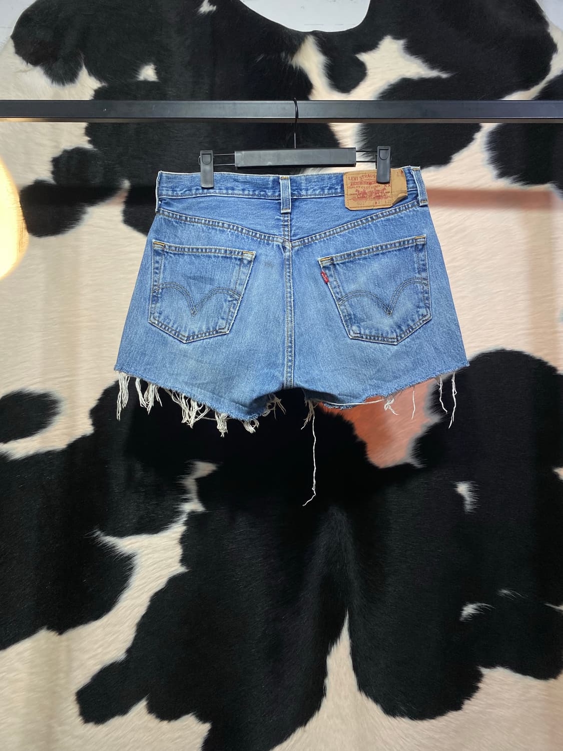 Levi’s 501 데미지 디테일 데님 숏츠 상품이미지6