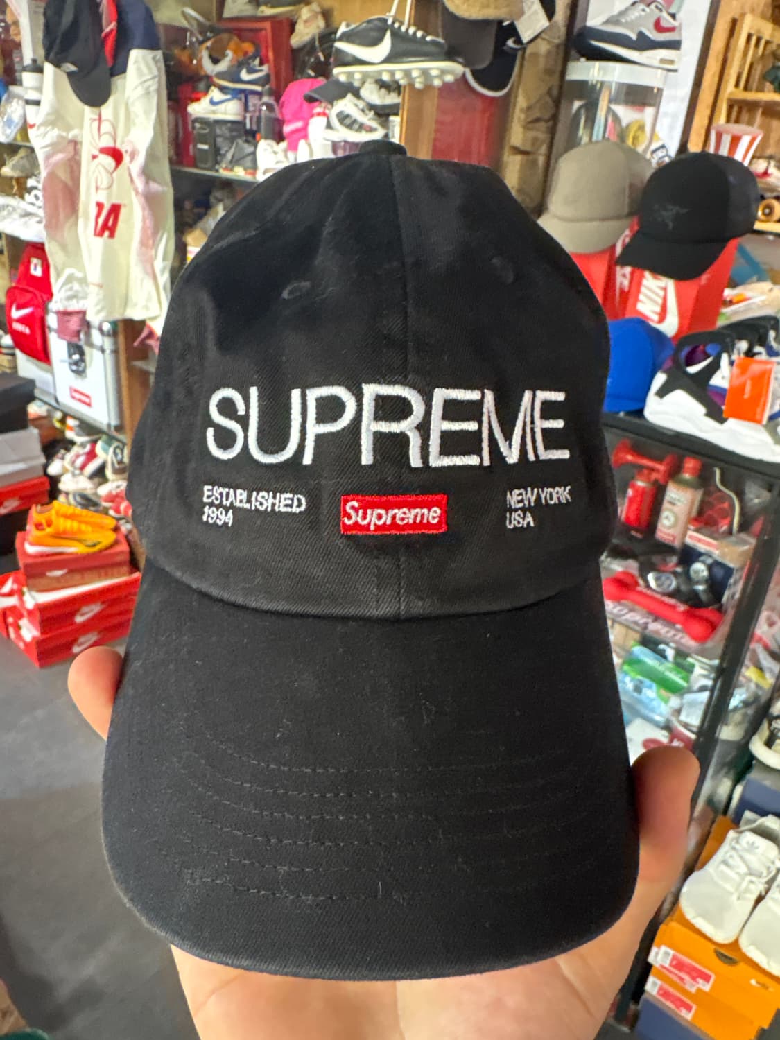 슈프림 Est. 1994 6-패널 캡 블랙 - 21FW 상품이미지1