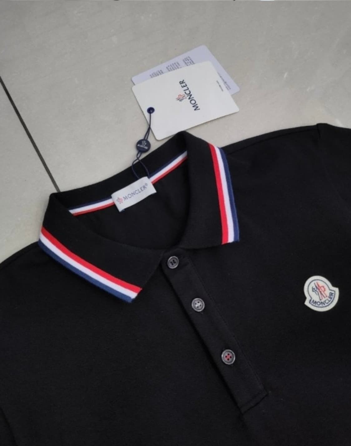 몽클레어 삼선 포인트 로고 면 PK 반팔티 상품이미지3