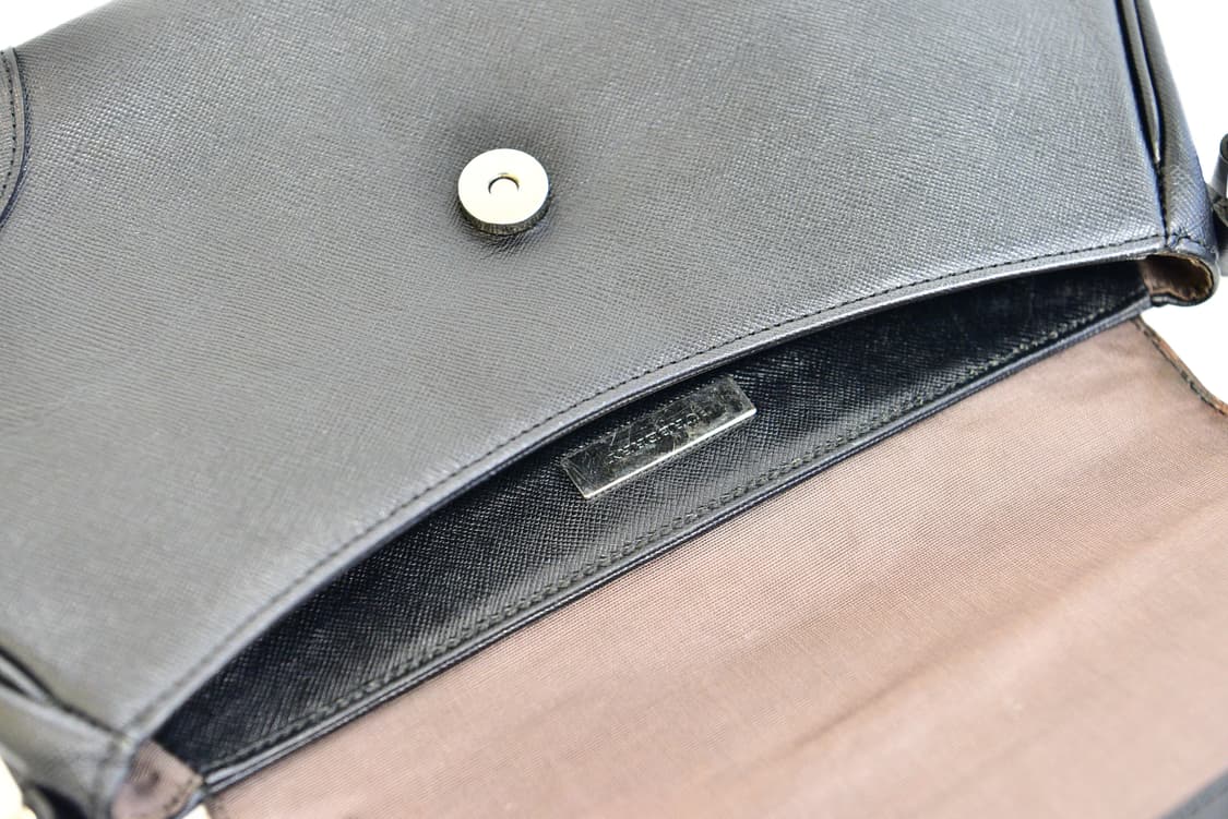 버버리 레더 숄더백(정품) 상품이미지9