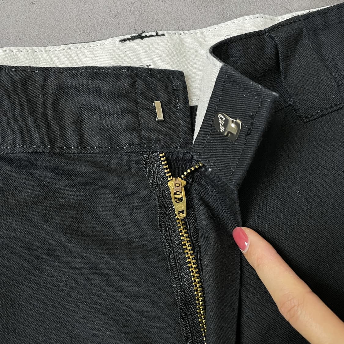 DICKIES 디키즈 빈티지 블랙 테이퍼드핏 워크팬츠 A01056 상품이미지3