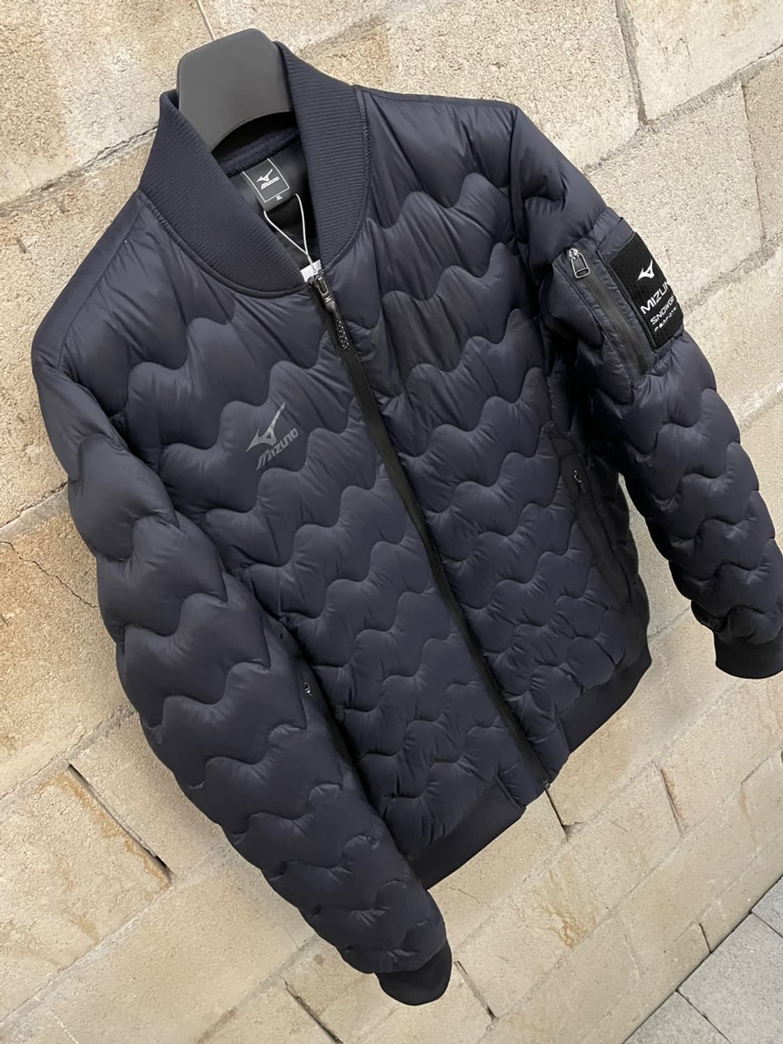 미즈노 웨이브 퀼팅 경량 패딩 상품이미지3