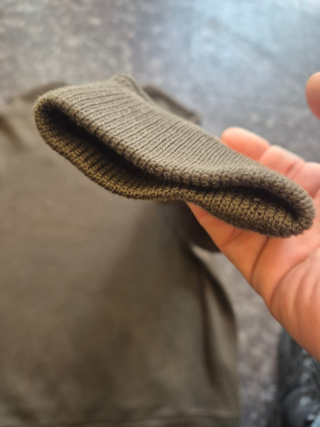 HAZZYS 브랜드의 카키 짜임 면 맨투맨 100 상품이미지6