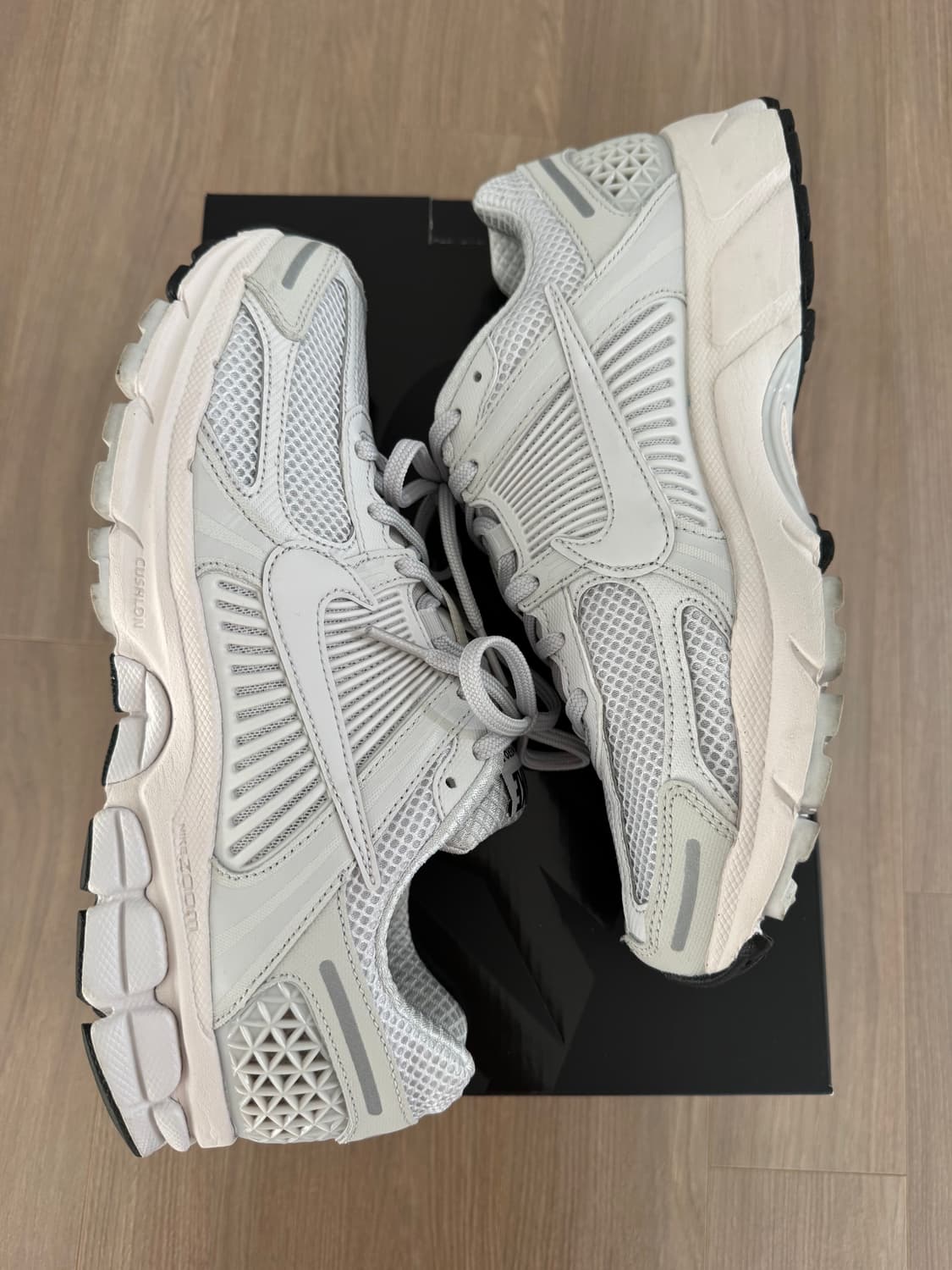 나이키 줌 보메로 5 SP 바스트 그레이 2023 265 상품이미지4