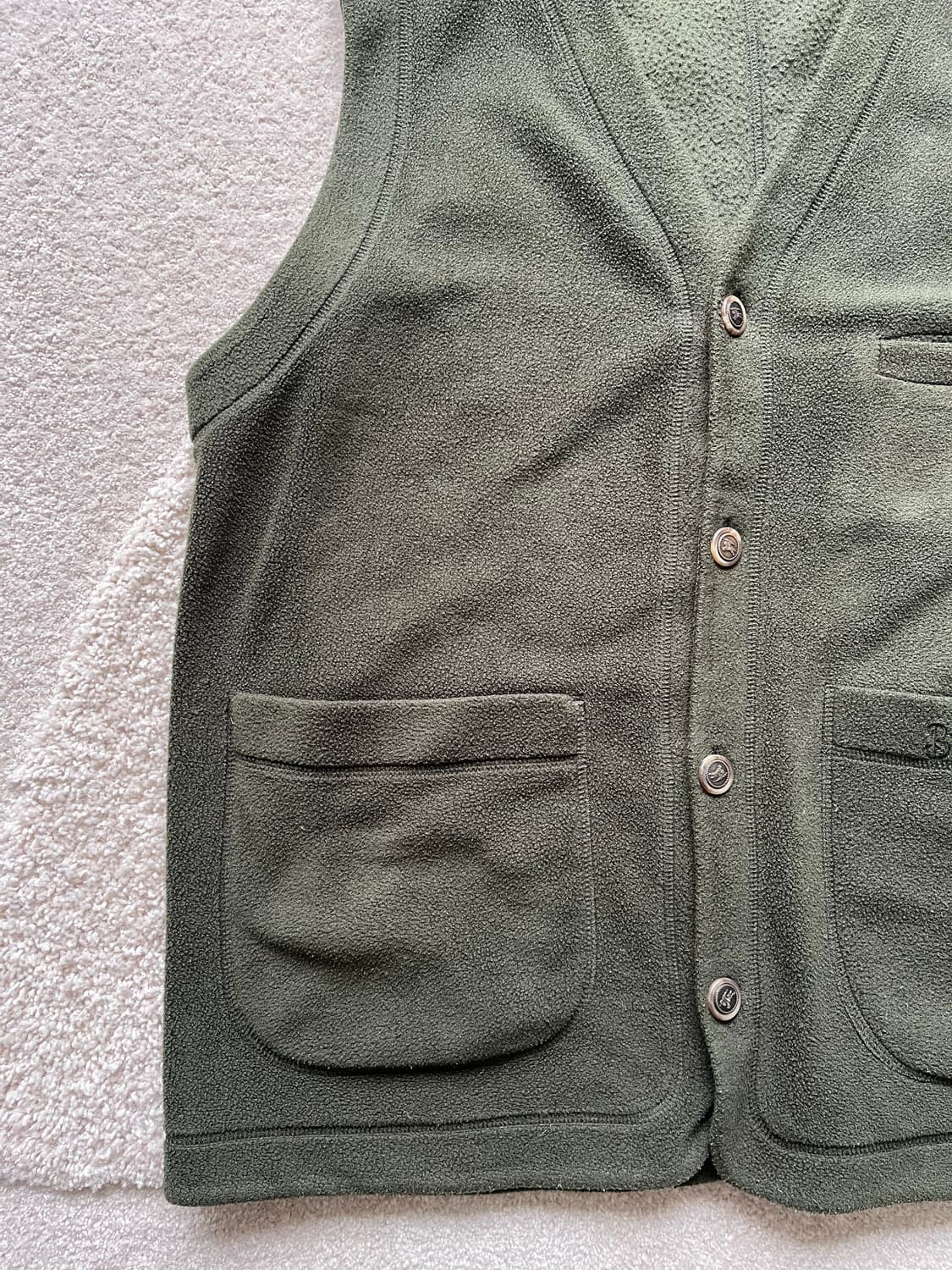 버버리 플리스 버튼 베스트 (103–105) 상품이미지5