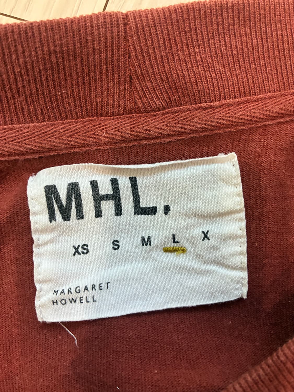 MHL. Margaret Howell 롱슬리브 티셔츠 L — 브릭 레드 상품이미지3