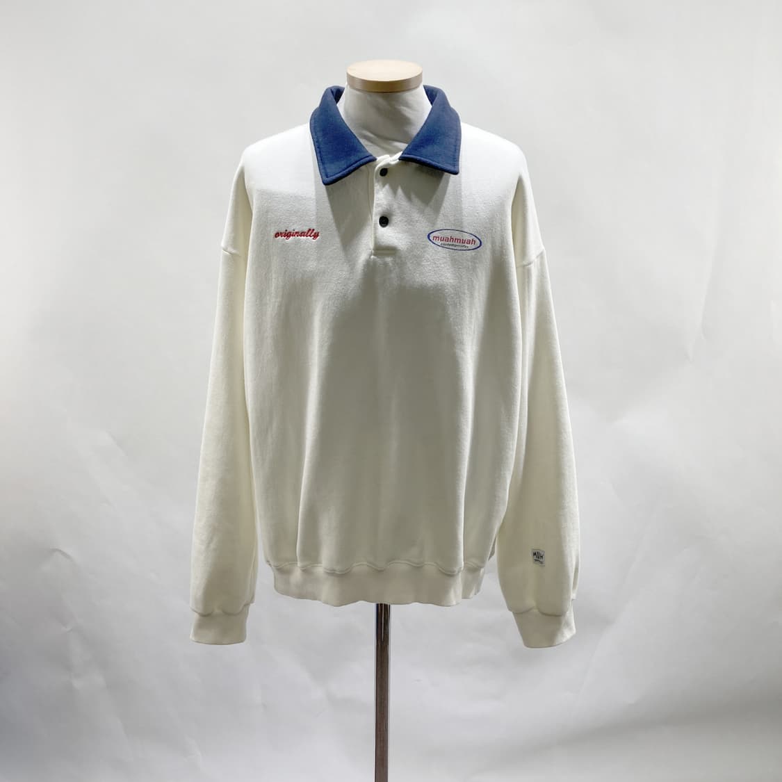 무아무아 2022 여성 오버핏 기모 카라맨투맨 F 상품이미지1