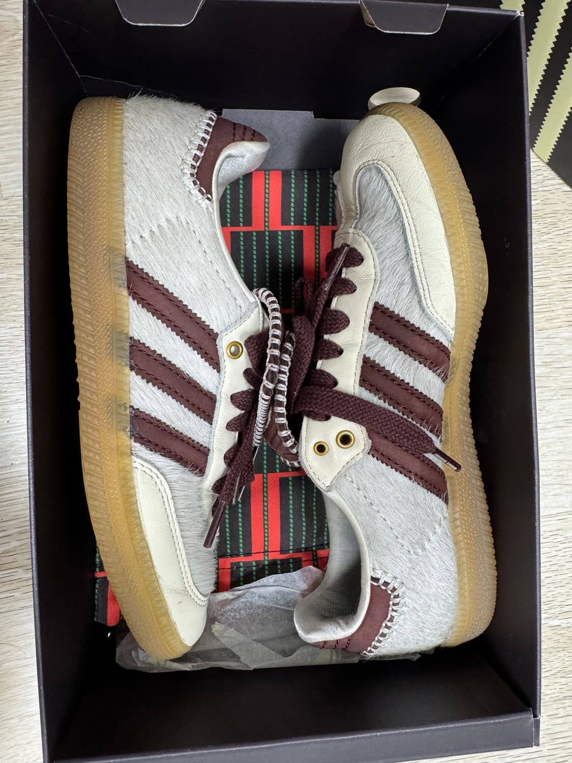 아디다스 x 웨일즈보너 삼바 미스테리 브라운 상품이미지1