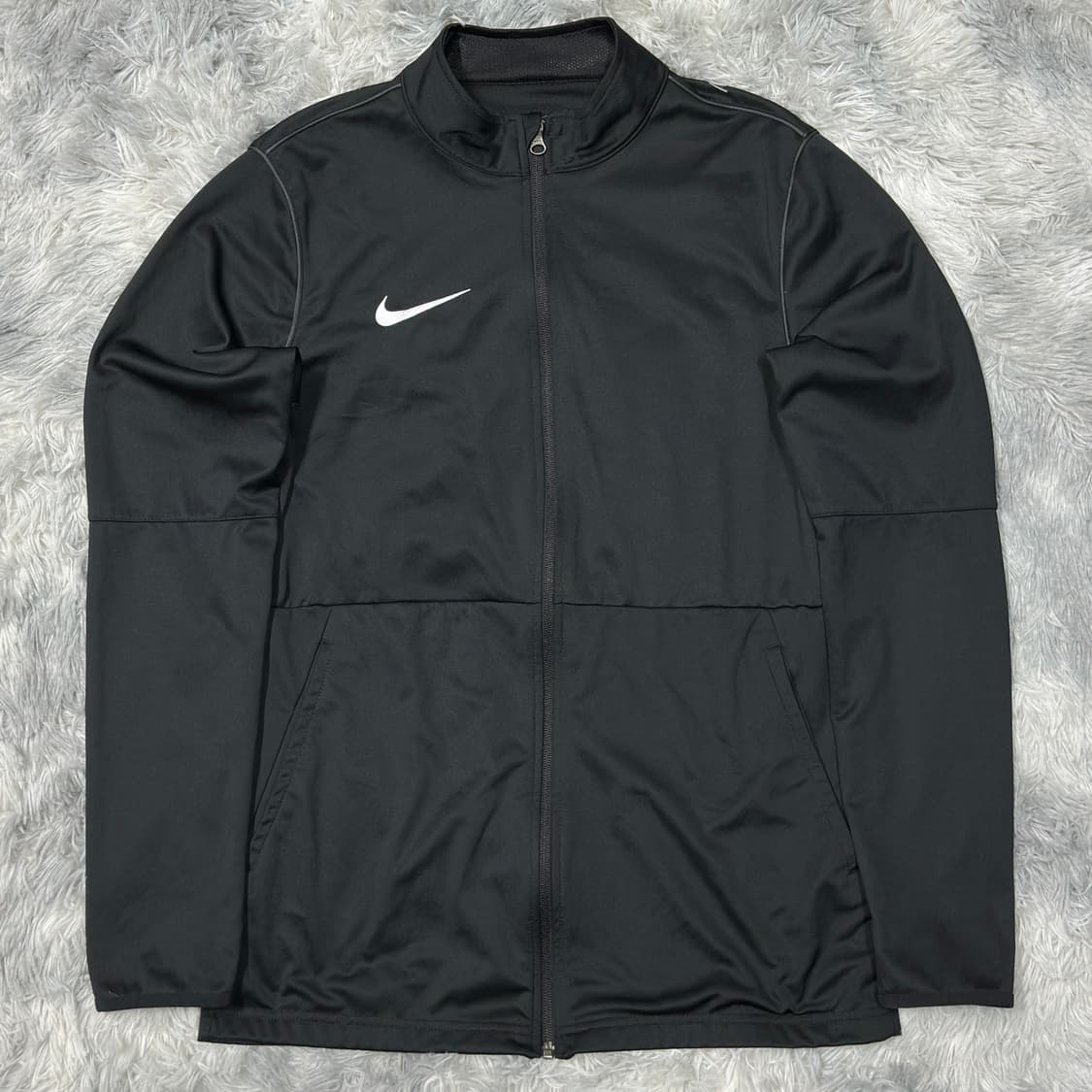 나이키 스우시 블랙 트레이닝세트 상품이미지3