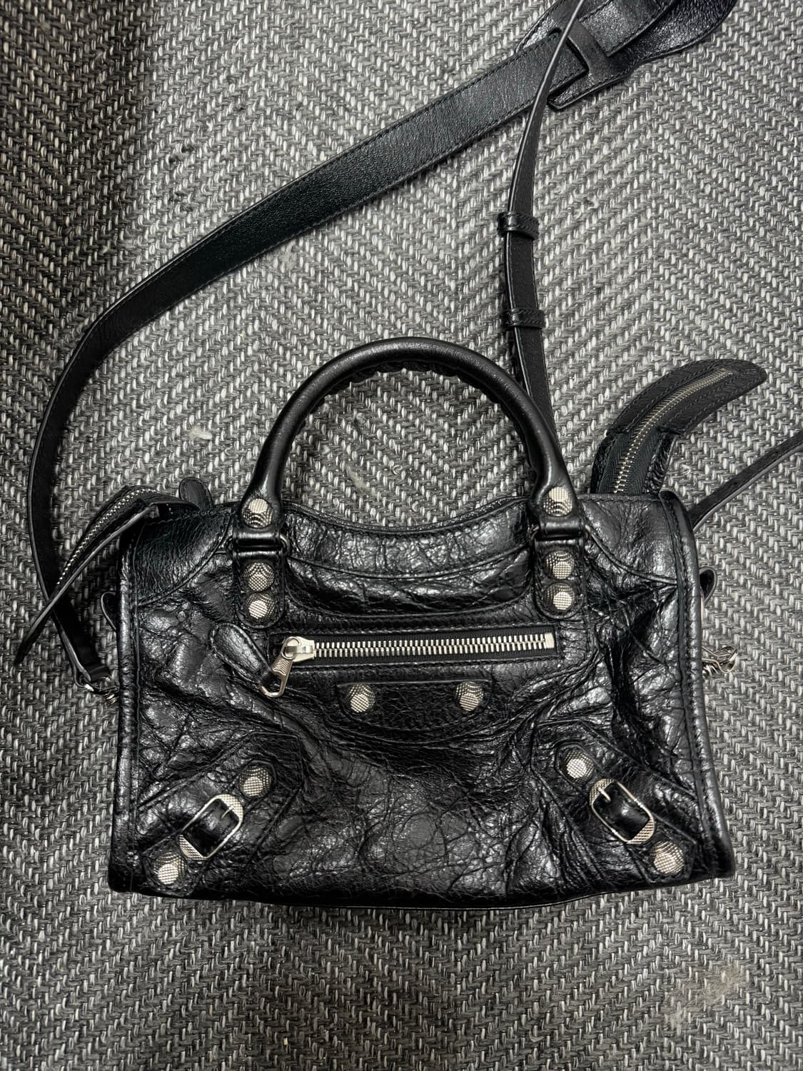 발렌시아가 자이언트 미니 블랙 상품이미지1