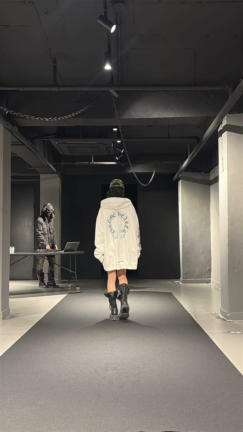 크롬하츠 홀스슈 오버핏 후드집업 상품이미지6