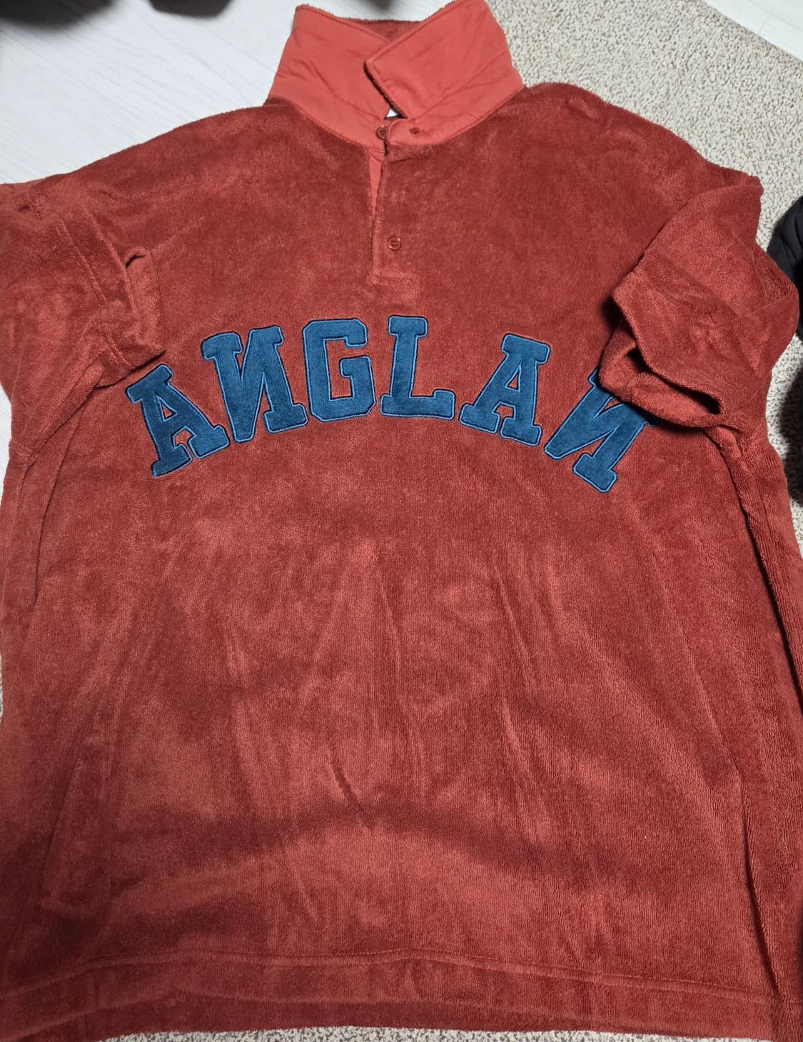 앵글런 Applique Terry Polo Shirt - Brick 상품이미지1