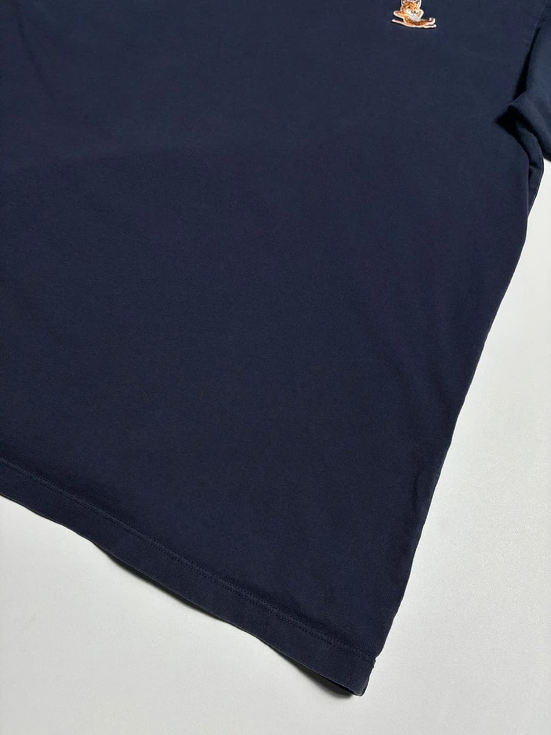메종키츠네 칠랙스 폭스 패치 코튼 반팔 티셔츠 R1273 상품이미지3