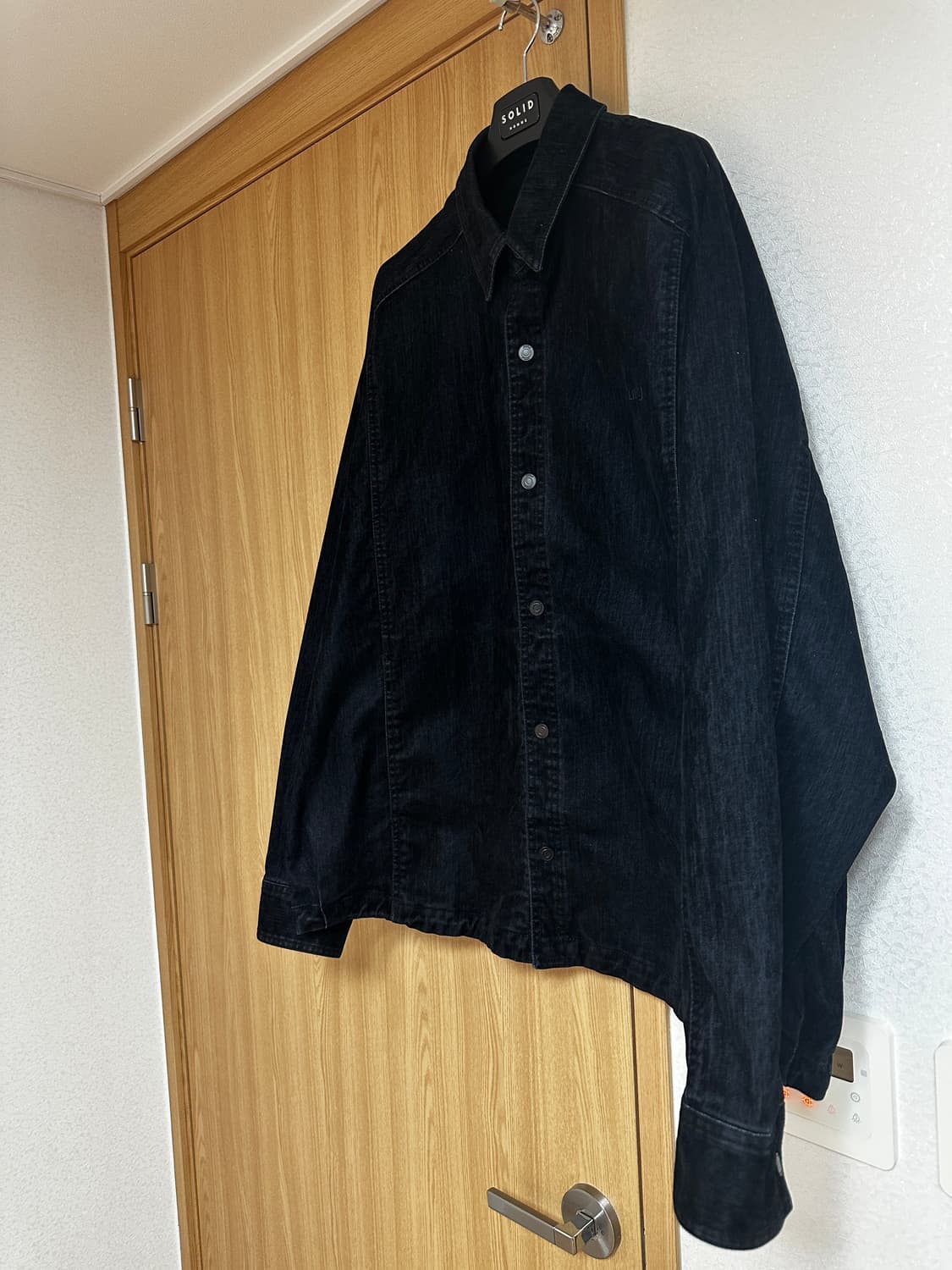 (48) 준지 25FW 슬럽벨벳 데님 코치 셔츠 자켓 - 블랙 상품이미지3